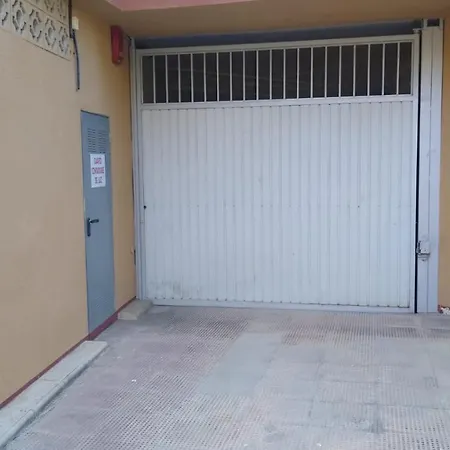 Vue Sur Avenue De L'europe Apartamento *